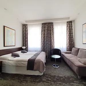 3* Отель Royal Plaza
